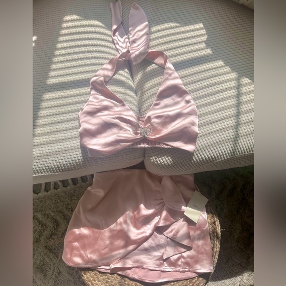 Tularosa Dresses & Skirts - Revolve set 💖
